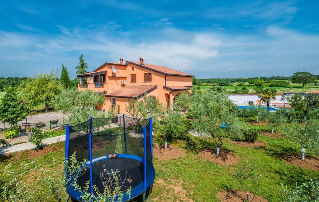 Apartment Oliva With Swimming Pool Poreč Eksteriør billede